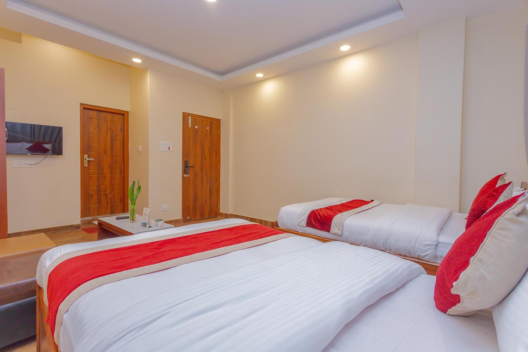 Oyo 799 Hotel Tik Tok Pvt Ltd. Kathmandu Exterior foto