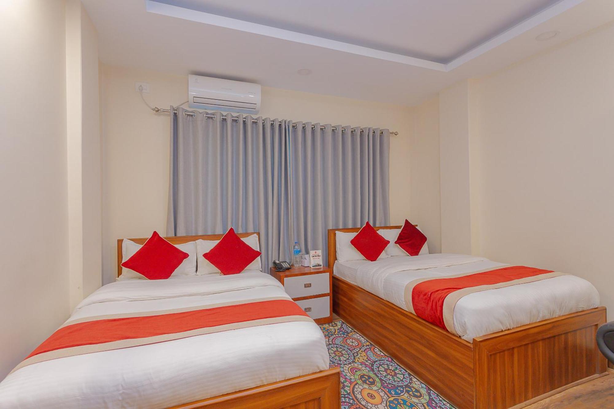 Oyo 799 Hotel Tik Tok Pvt Ltd. Kathmandu Exterior foto