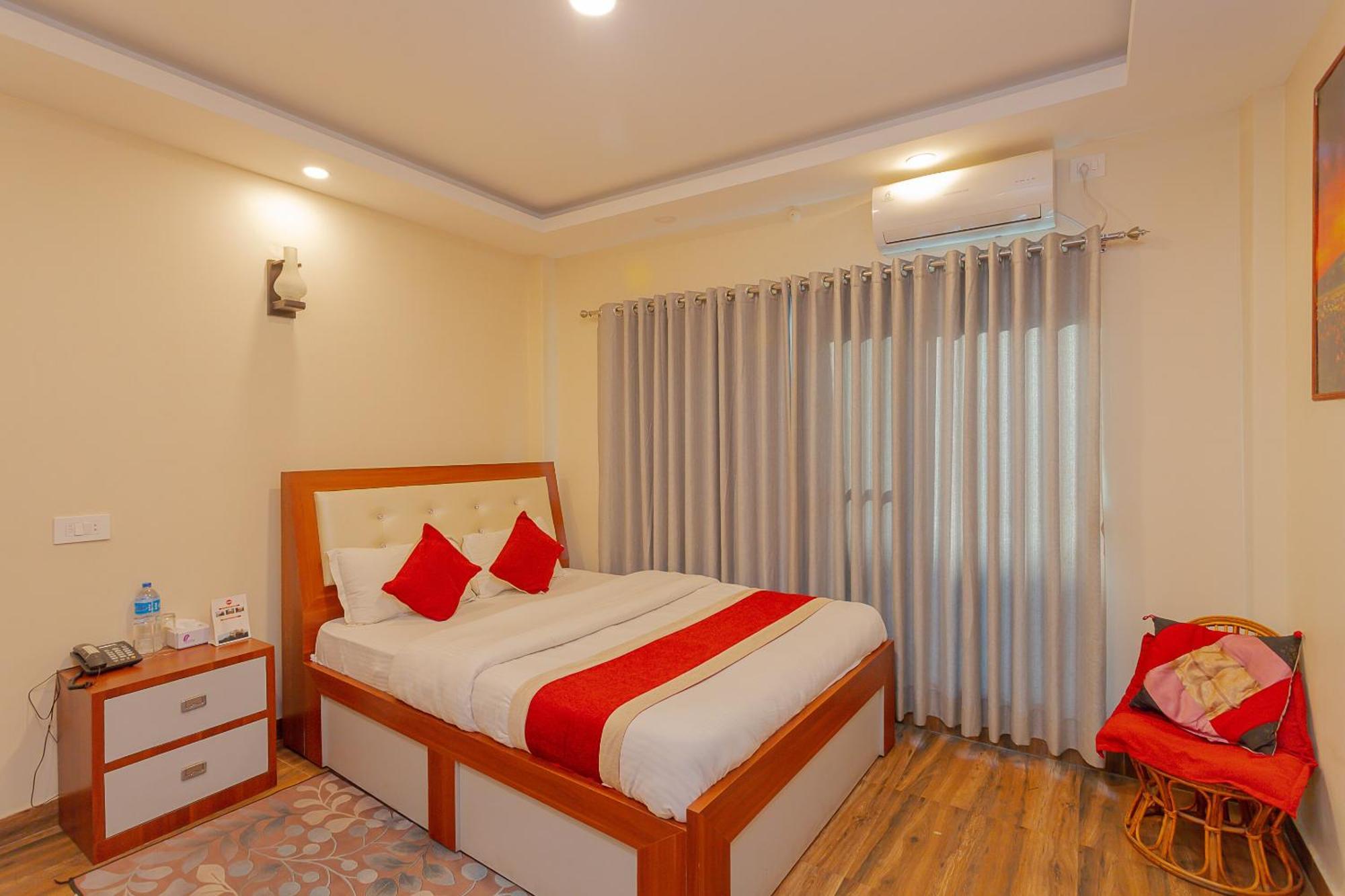 Oyo 799 Hotel Tik Tok Pvt Ltd. Kathmandu Exterior foto