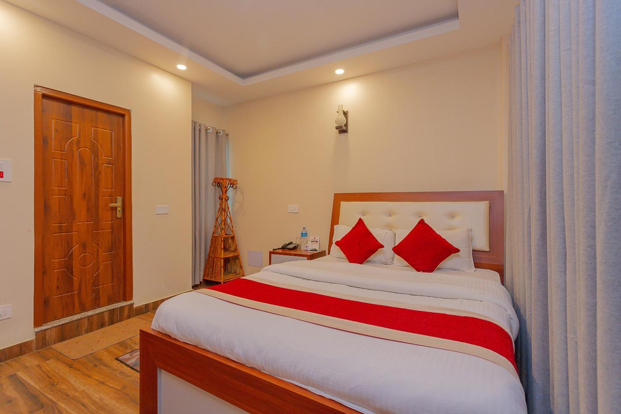Oyo 799 Hotel Tik Tok Pvt Ltd. Kathmandu Exterior foto